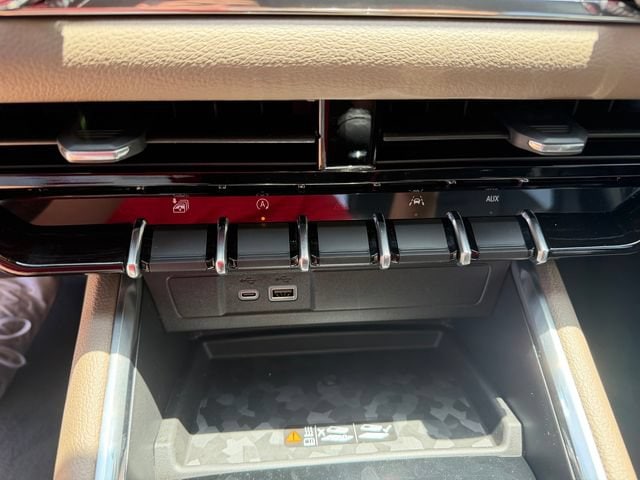 2026 GMC Canyon Denali - Photo 13