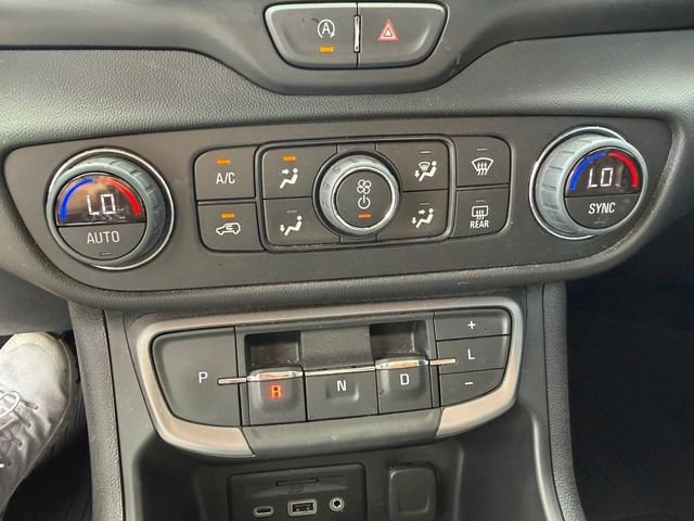 2024 GMC Terrain AT4 - Photo 12