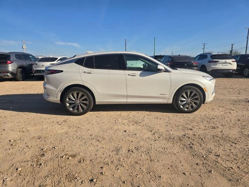 New 2026 Buick Envista Avenir SUV