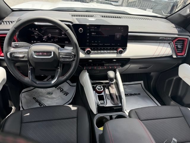 2026 GMC Canyon AT4X - Photo 10