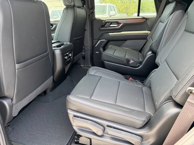 2026 GMC Yukon XL Denali - Photo 6