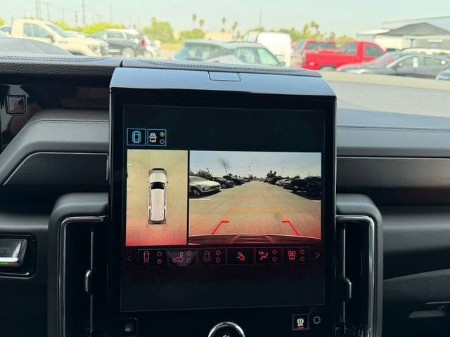2026 GMC Yukon XL Denali - Photo 11