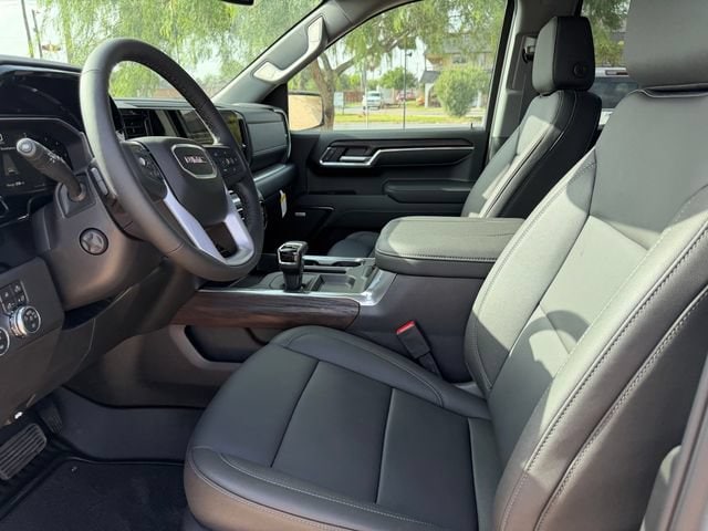 2026 GMC Sierra 1500 SLT - Photo 9