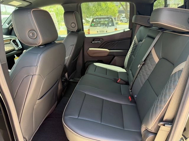 2026 GMC Canyon Denali - Photo 8