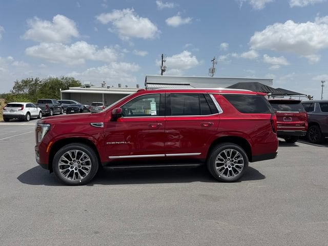 2026 GMC Yukon Denali - Photo 8