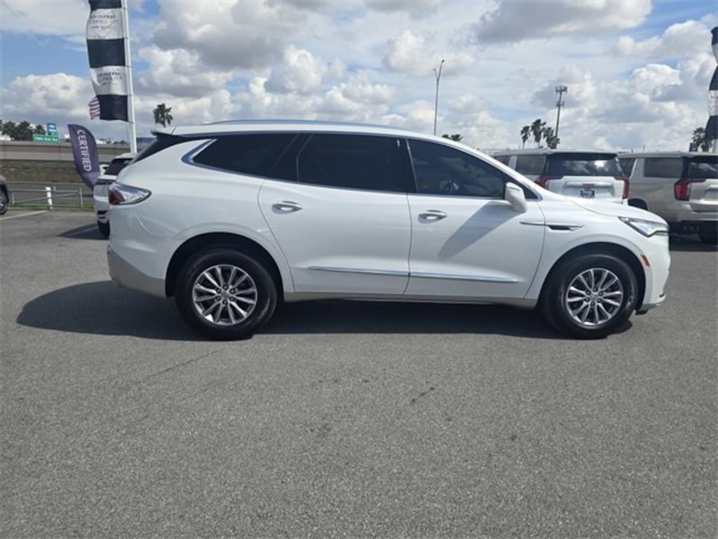 Used 2024 Buick Enclave Essence SUV