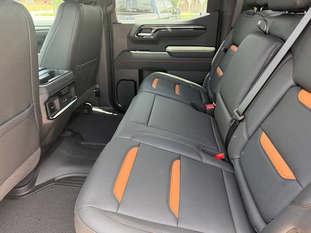 2026 GMC Sierra 1500 AT4 - Photo 9