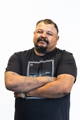 Staff member JUAN MARTINEZ from ID_5002d6ae7de4