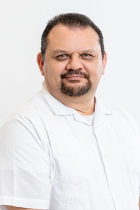 Staff member ARMANDO MARTINEZ from ID_520641803b15