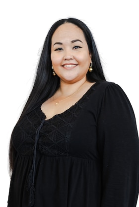 Staff member JAKKI LOPEZ from ID_5002d6ae7de4