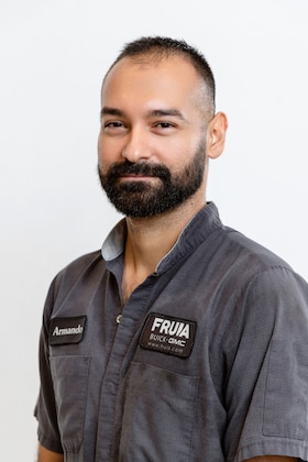Staff member ARMANDO MUNOZ from ID_5002d6ae7de4