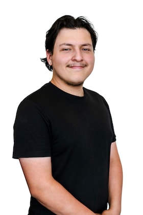Staff member MARCELO GUTIERREZ from ID_5002d6ae7de4