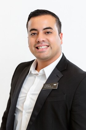 Staff member ANTONIO LOPEZ III from ID_15c1d2bd7e7c