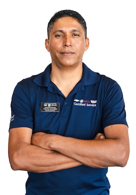 Staff member TOMAS ALVAREZ from ID_5002d6ae7de4