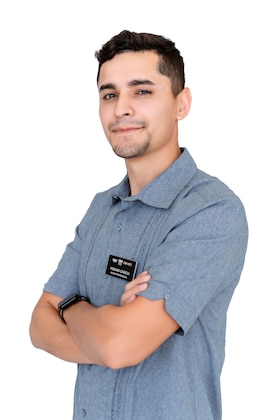 Staff member HOMAR GARCIA from ID_41001ac70092