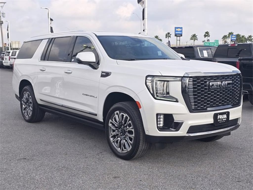 Used 2023 GMC Yukon XL Denali Ultimate SUV