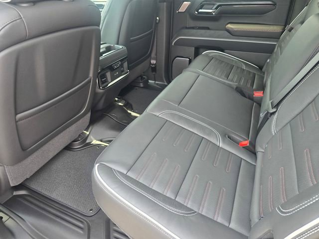2026 GMC Sierra 1500 AT4X - Photo 10