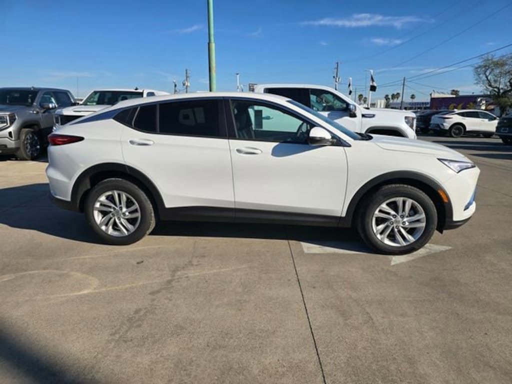 New 2026 Buick Envista Preferred SUV