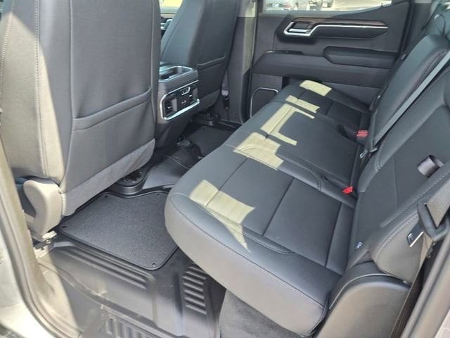 2026 GMC Sierra 1500 SLT - Photo 10