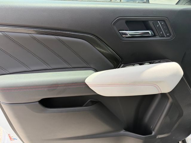 2026 GMC Canyon AT4X - Photo 12