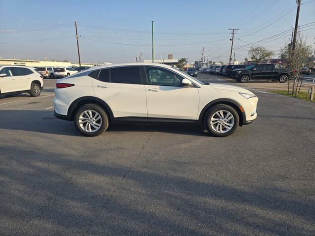 New 2026 Buick Envista Preferred SUV