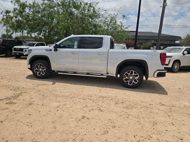 2026 GMC Sierra 1500 SLT - Photo 8