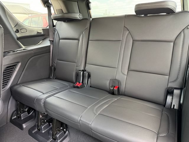 2026 GMC Yukon Denali - Photo 9