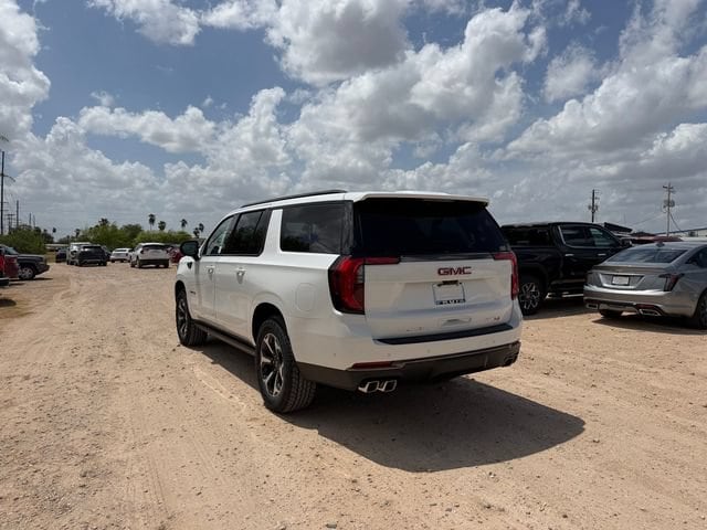 2026 GMC Yukon XL AT4 Ultimate - Photo 7