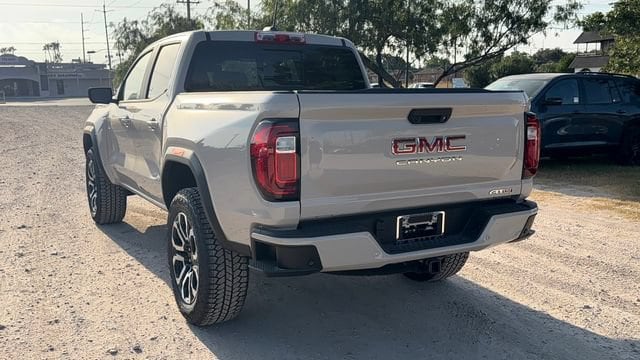 2026 GMC Canyon AT4 - Photo 7