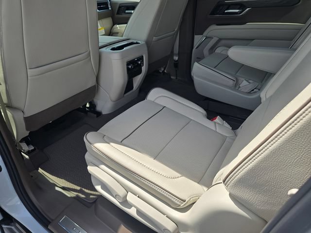2026 GMC Yukon XL Denali - Photo 11