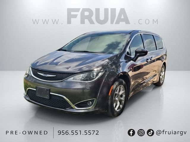 2019 Chrysler Pacifica Touring Plus's photo