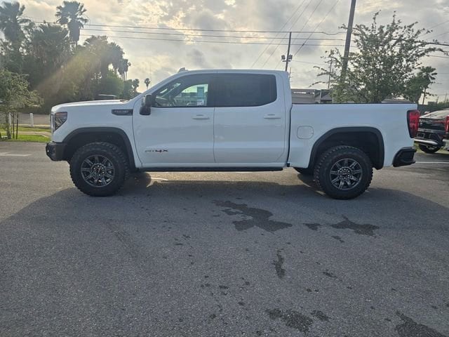 2026 GMC Sierra 1500 AT4X - Photo 8