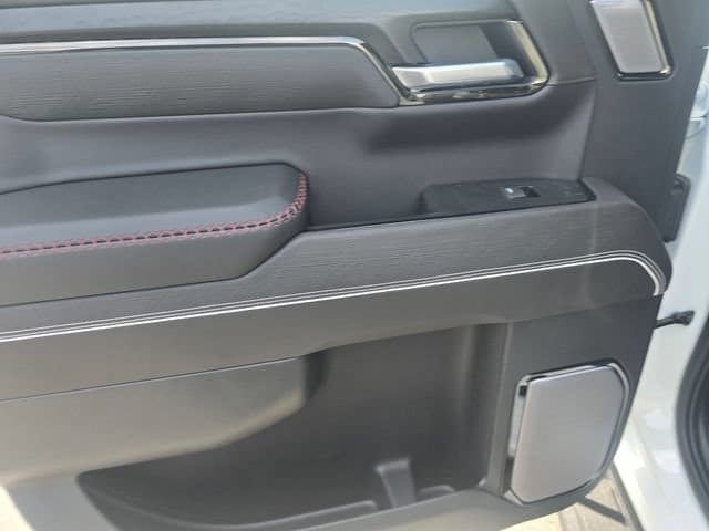 2026 GMC Sierra 1500 AT4X - Photo 11