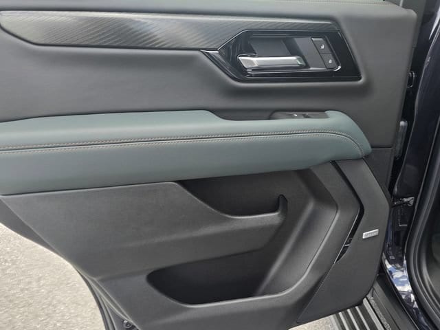 2026 GMC Yukon AT4 - Photo 12