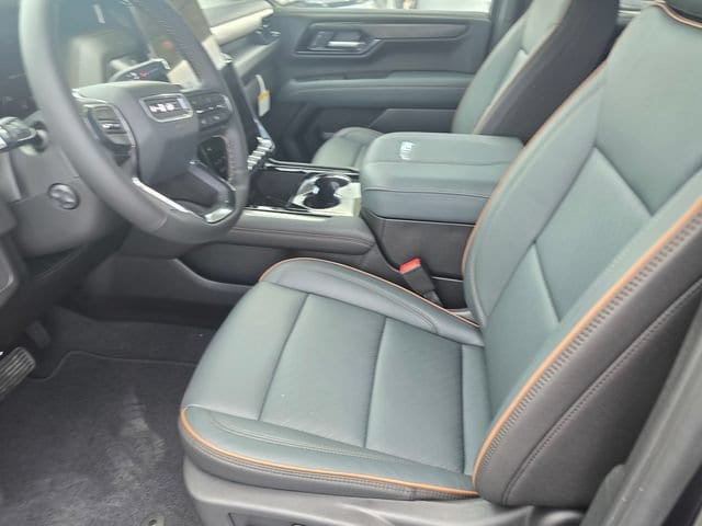 2026 GMC Yukon AT4 - Photo 18