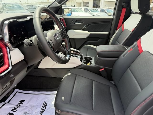 2026 GMC Canyon AT4X - Photo 11