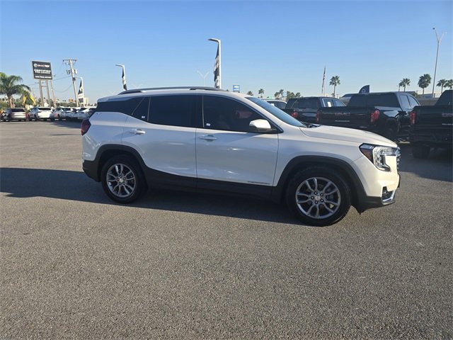 2022 Gmc Terrain SLT photo 3