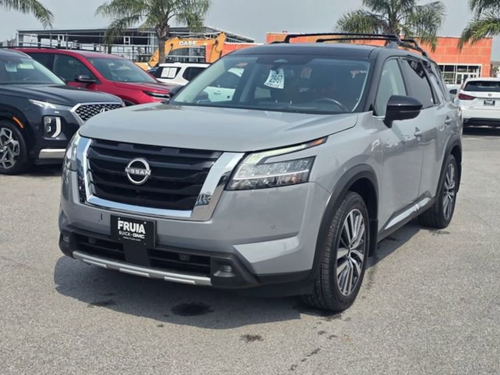 Used 2022 Nissan Pathfinder Platinum