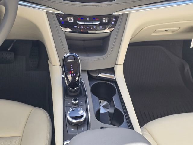 2026 Cadillac XT5 Premium Luxury - Photo 18