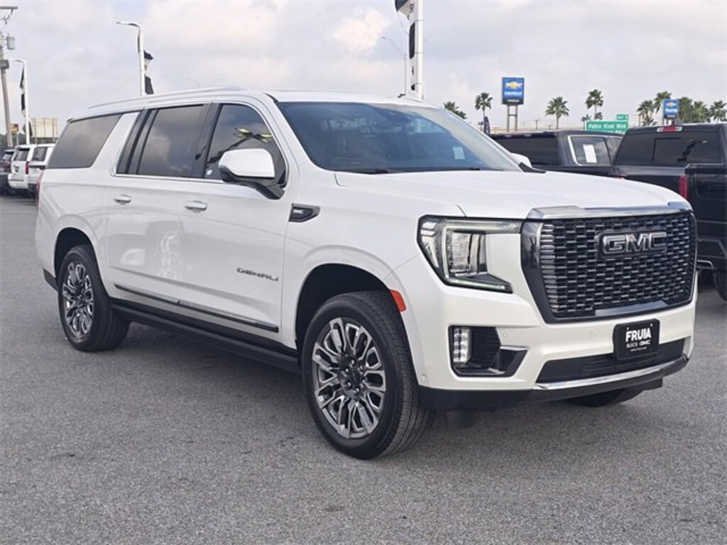 Used 2023 GMC Yukon XL Denali Ultimate SUV