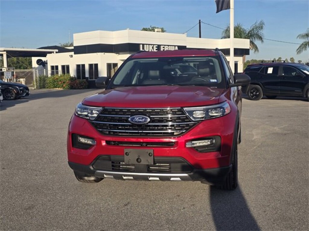 Used 2024 Ford Explorer XLT