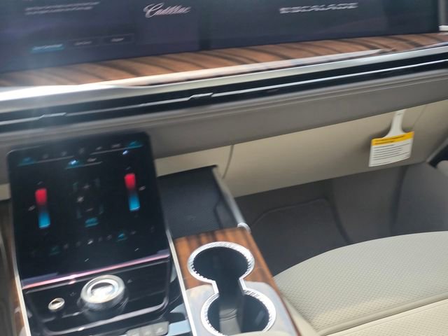 2026 Cadillac Escalade Platinum Sport - Photo 19