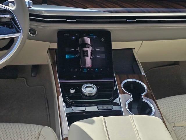 2026 Cadillac Escalade Platinum Sport - Photo 19