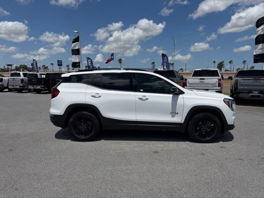 Used 2022 GMC Terrain AT4 SUV