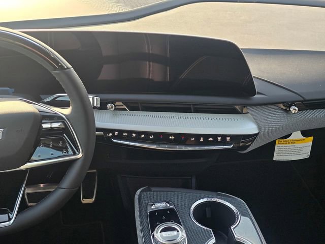 2026 Cadillac OPTIQ Luxury - Photo 17