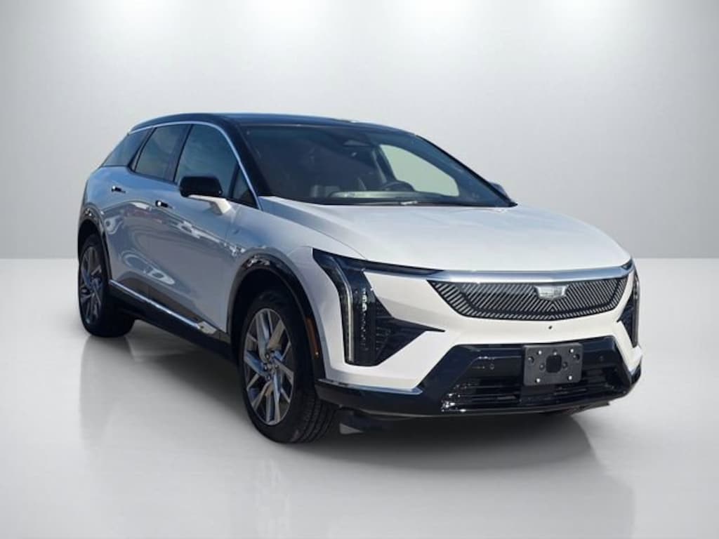 New 2026 CADILLAC OPTIQ Luxury SUV