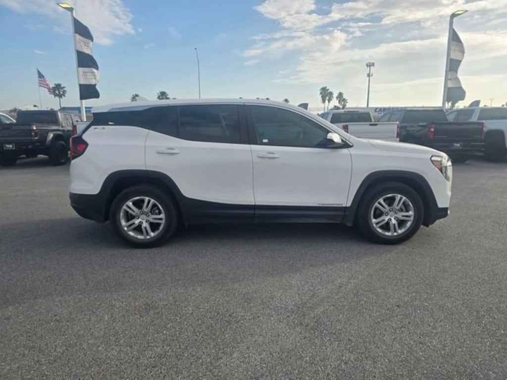 Used 2023 GMC Terrain SLE SUV