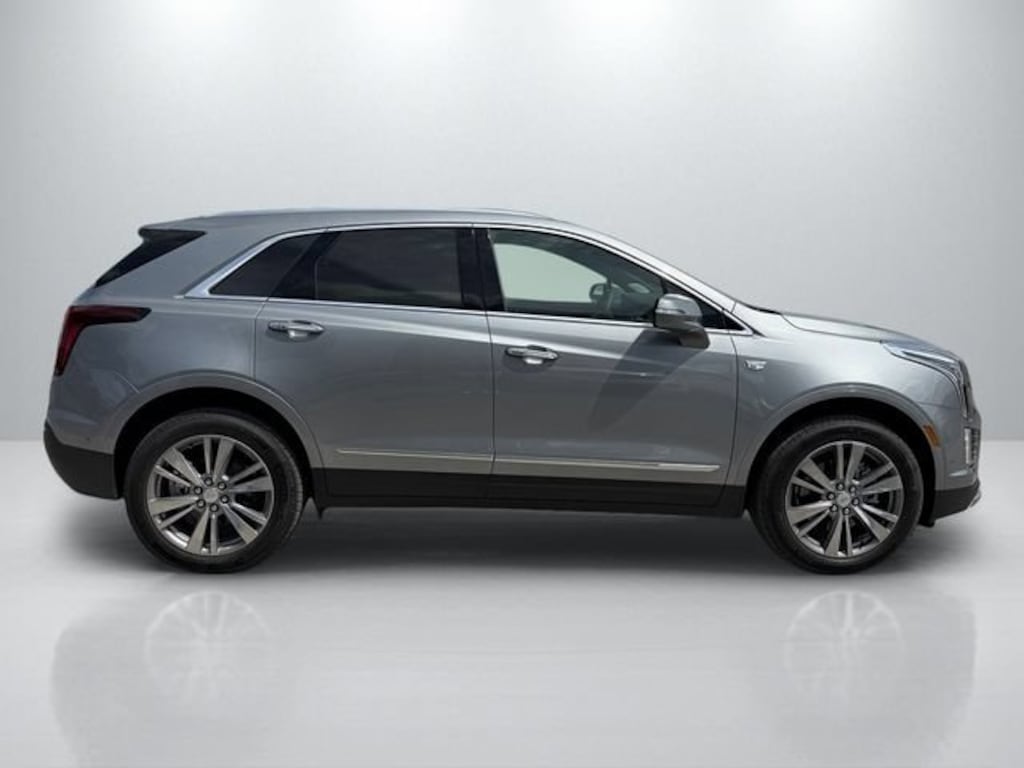 New 2026 CADILLAC XT5 Premium Luxury SUV