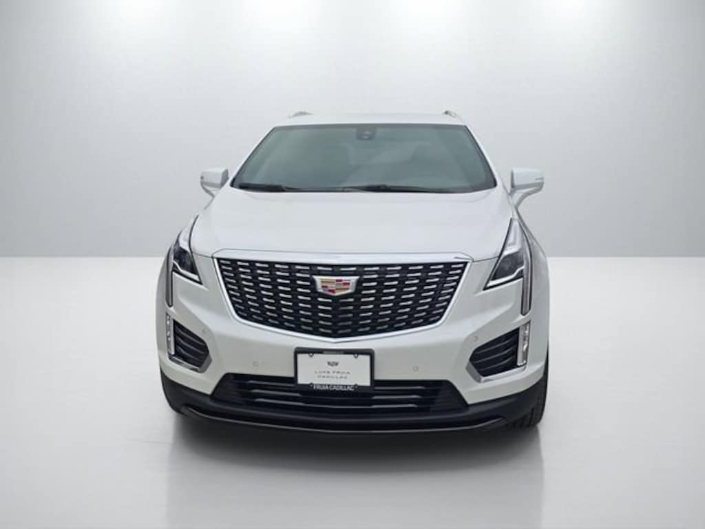 New 2026 CADILLAC XT5 Luxury SUV
