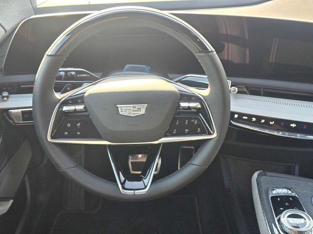 2026 Cadillac OPTIQ Luxury - Photo 16